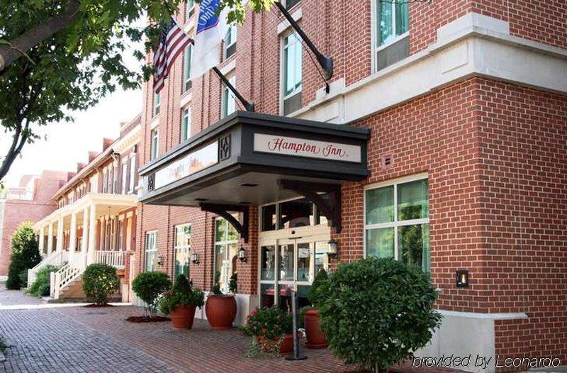 Hampton Inn Alexandria/Old Town Exterior photo