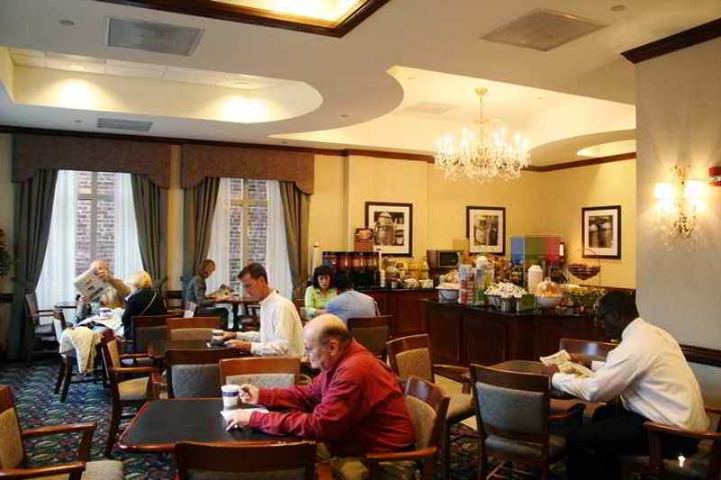 Hampton Inn Alexandria/Old Town Restaurant photo